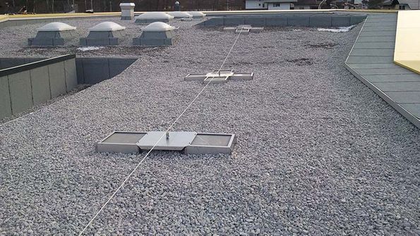 Seilsicherungen und Absturzsicherungen für das Dach